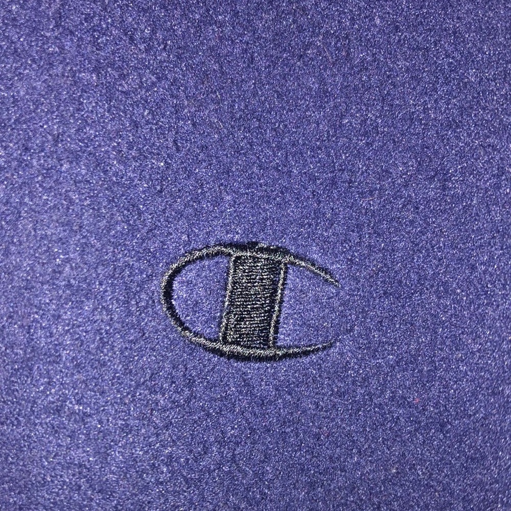 Champion sweatshirt - Picture 2 of 3